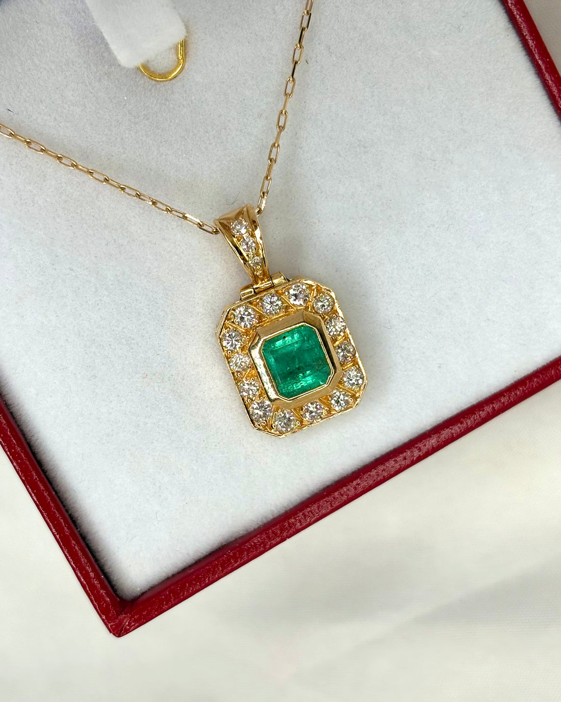 Pendentif Art Déco Émeraude 1.35 carat &amp; Diamants 0.75 carat 4,67 g &quot;Anaïs&quot;