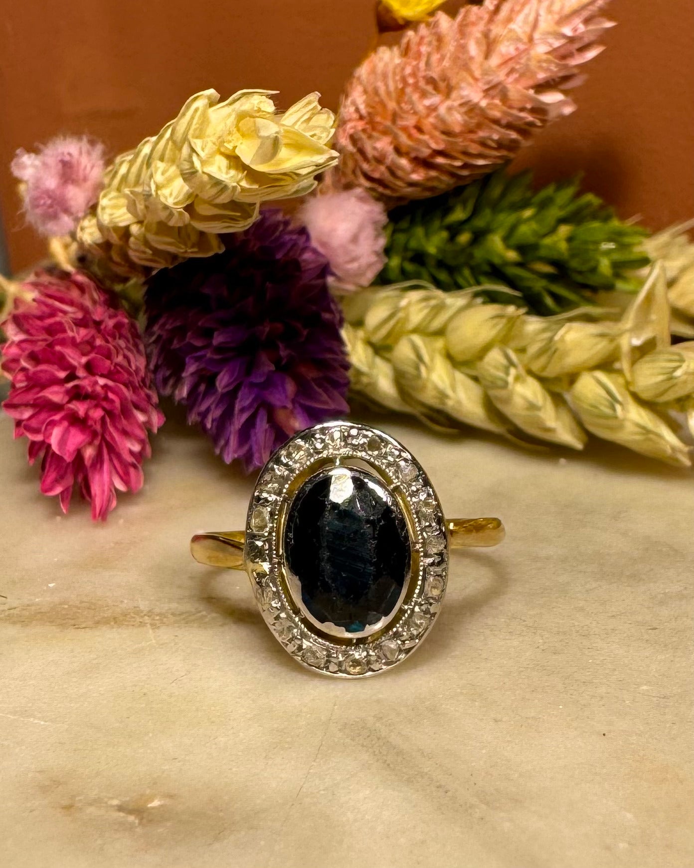 Bague Style Art-déco Saphir 1.15 carat &amp; Diamants "Bellami"