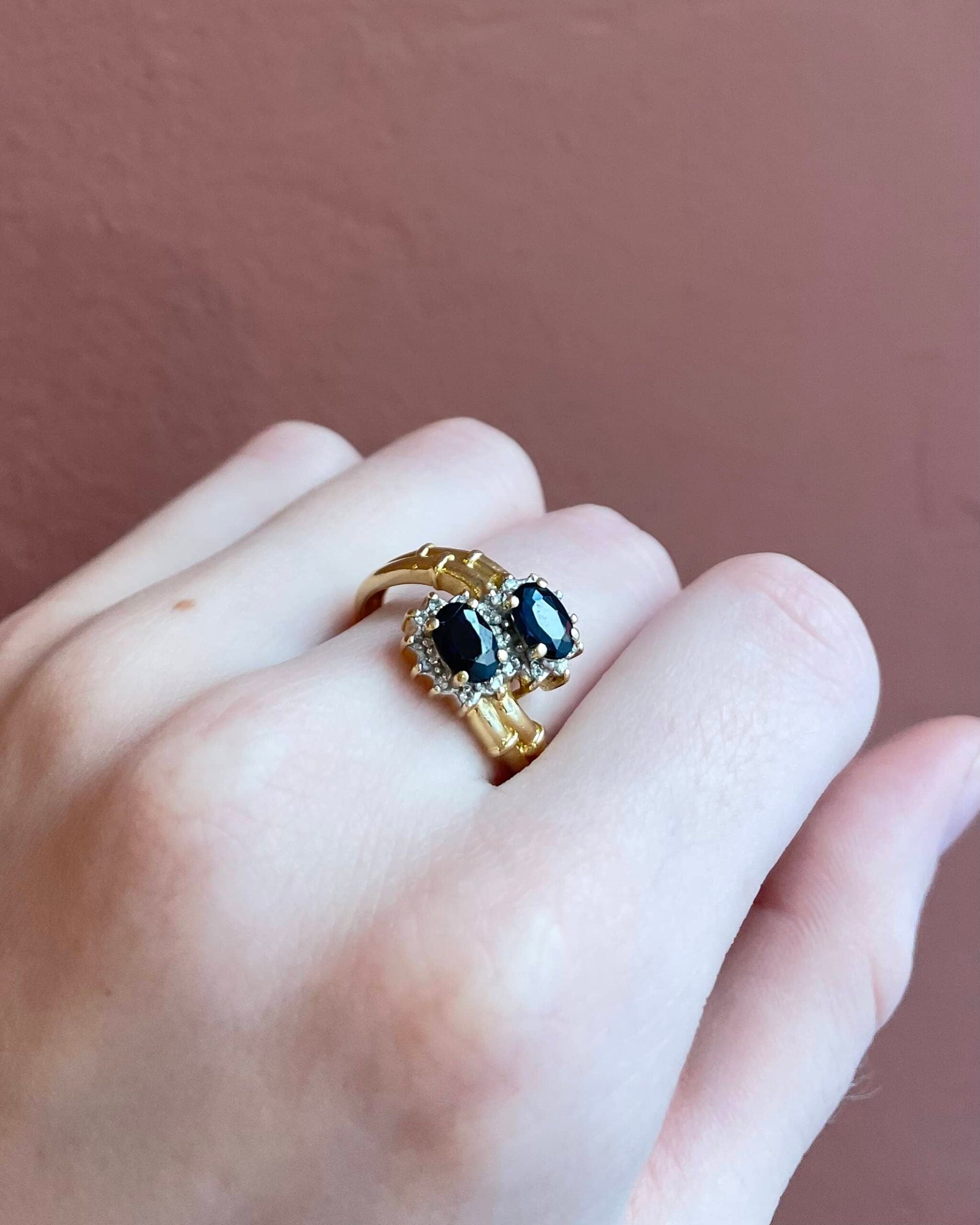 Bague Toi &amp; Moi Marguerite Saphirs 1.15 carat &amp; Diamants &quot;Andy&quot;