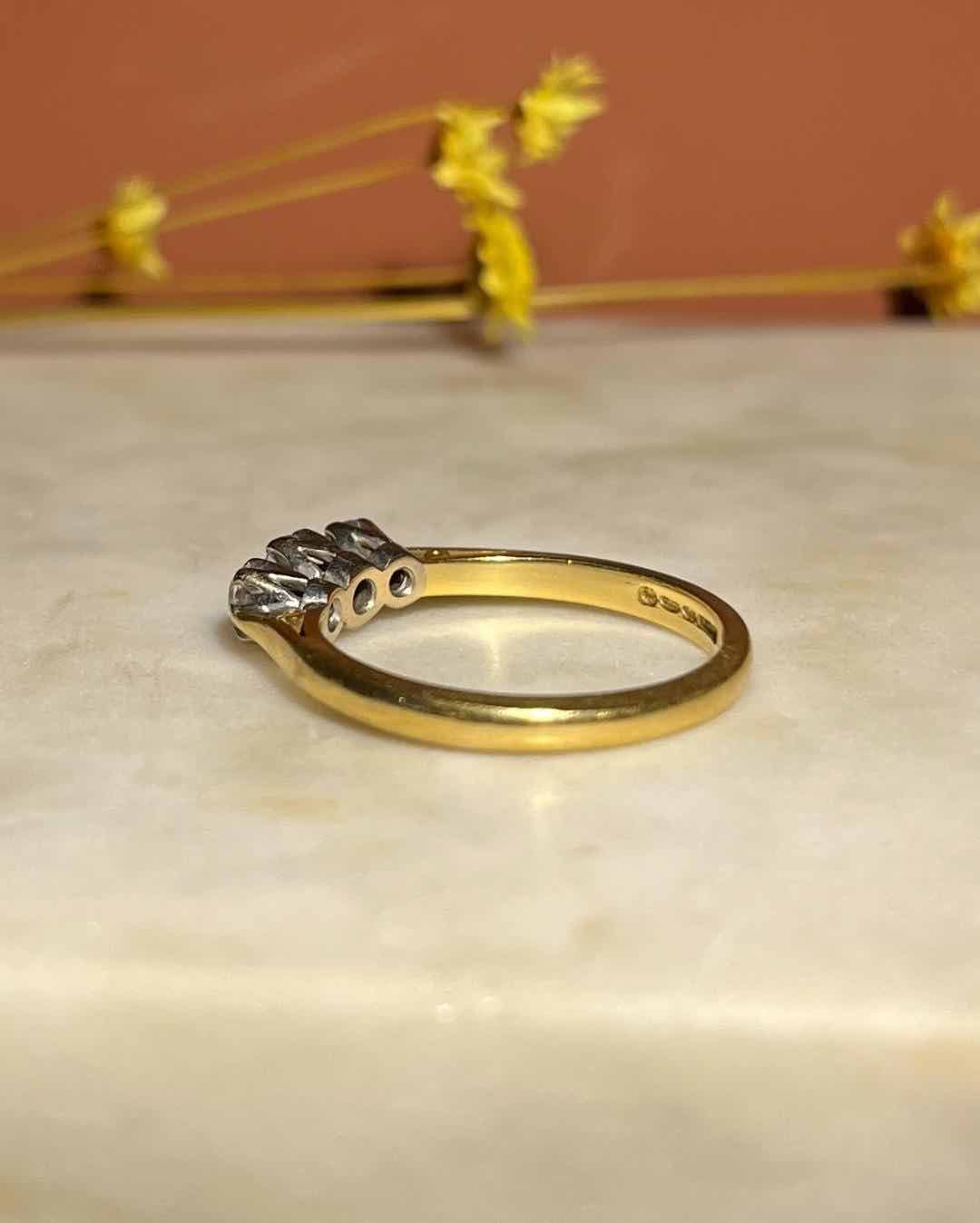 Bague Vintage Trilogie Diamants &quot;Laurence&quot;