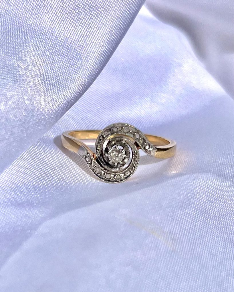 Anillo vintage de diamantes en espiral &quot;Windy&quot;
