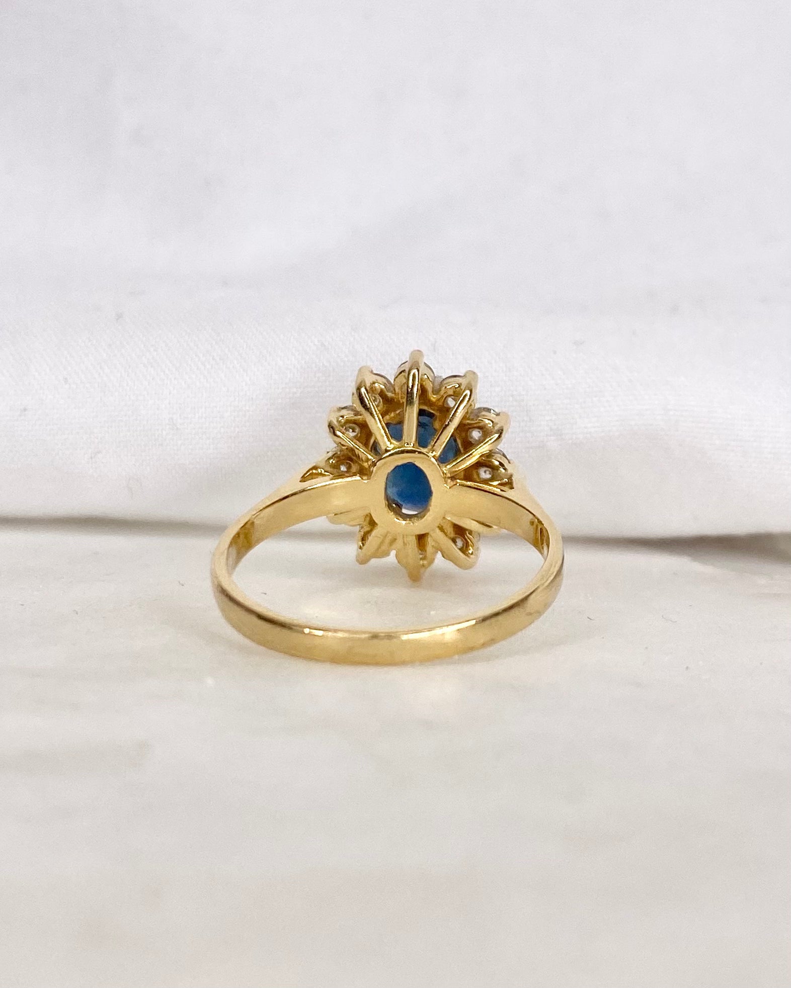 Bague Marguerite Saphir 1.65 carat &amp; Diamants "Loli"