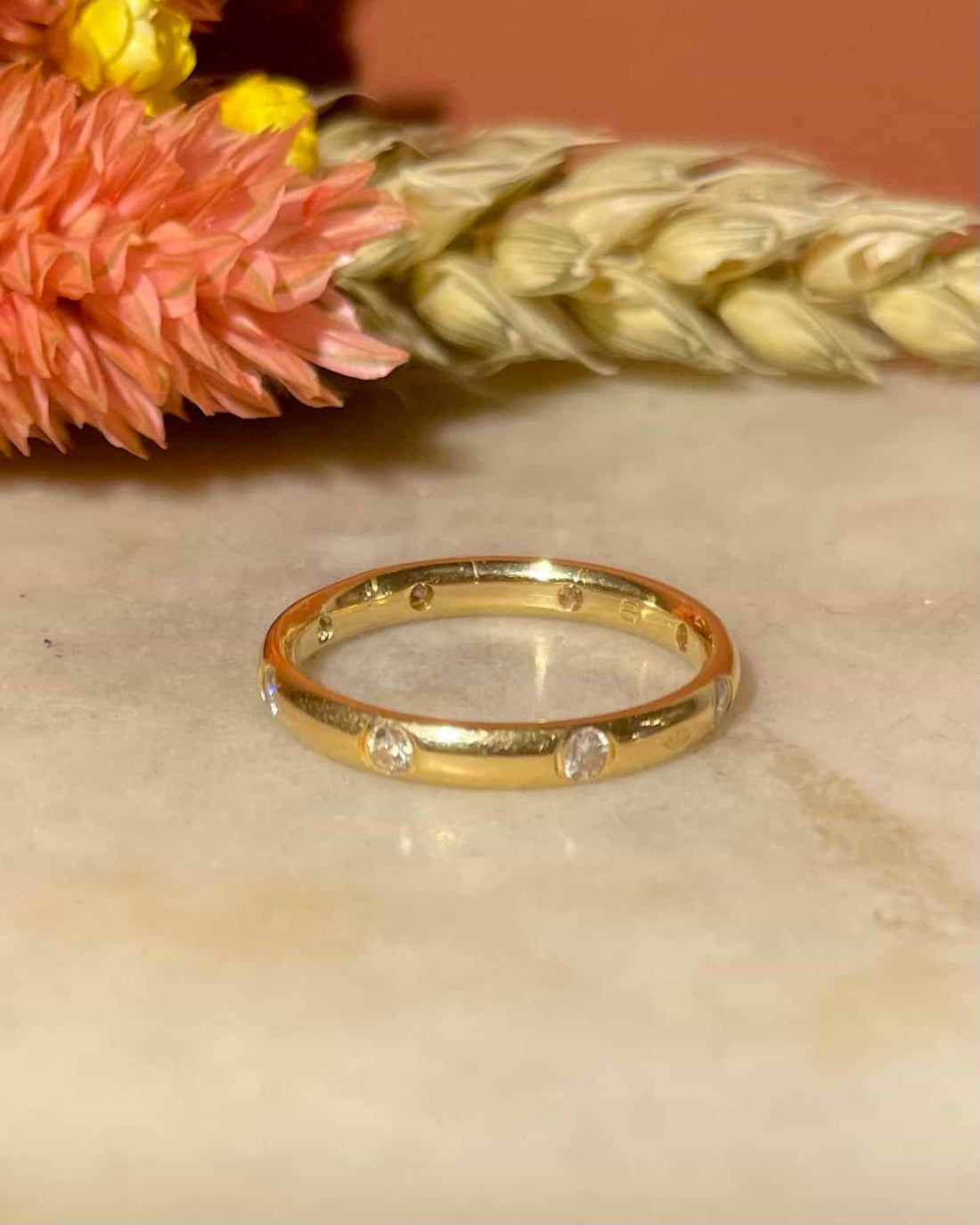Alianza de boda vintage &quot;Vivi&quot; con 8 diamantes de 0,24 quilates