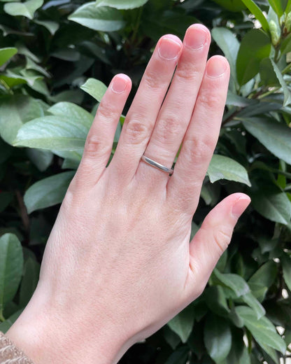 Vintage "Lévon" white gold wedding ring