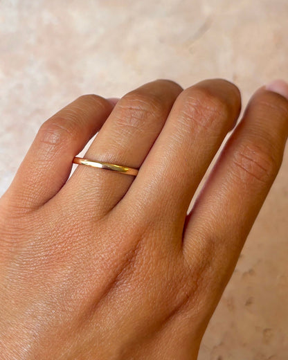 Alliance Or Jaune 18 carats 2 mm "Chris" - Elliade Paris