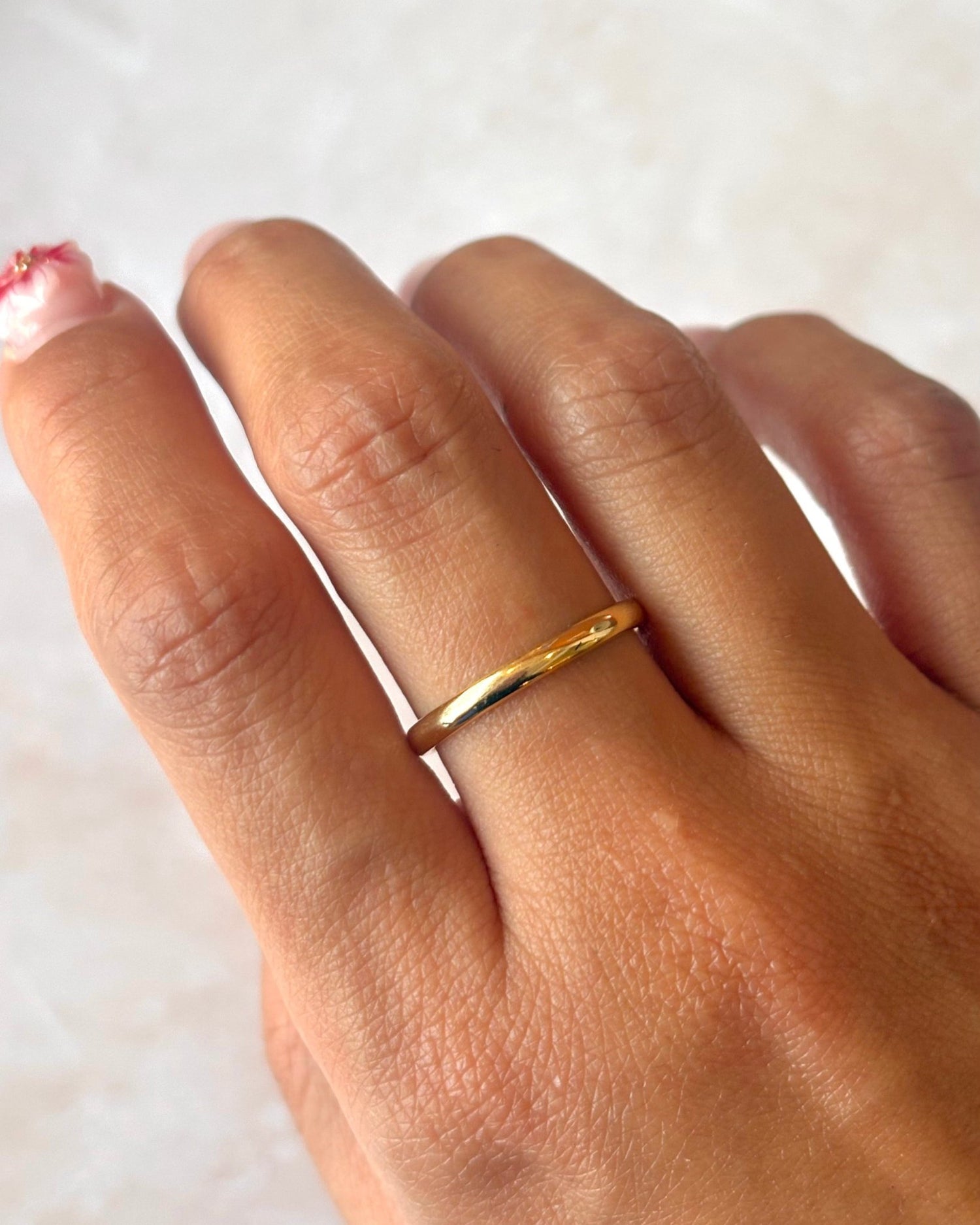 Alliance Or Jaune 18 carats 2.4 mm "Line" - Elliade Paris