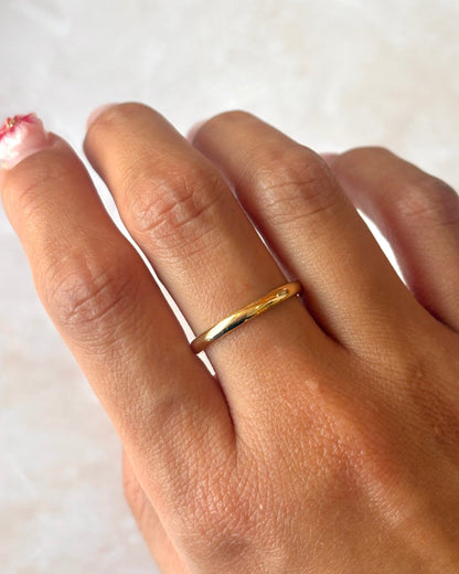 Alliance Or Jaune 18 carats 2.4 mm "Line" - Elliade Paris