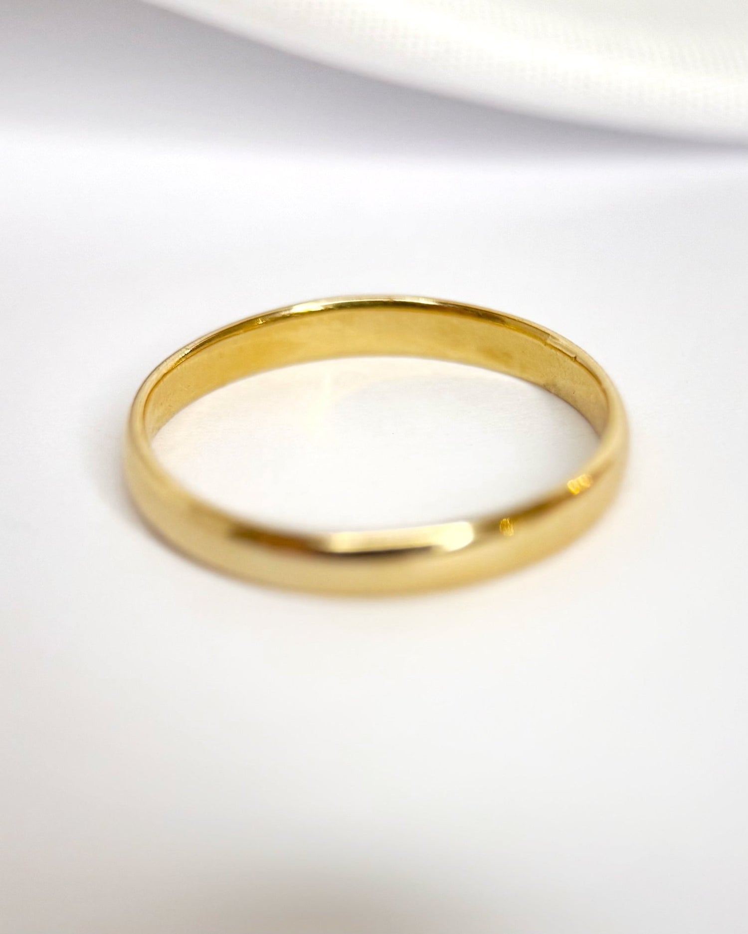 Alliance Or Jaune 18 carats 2.6 mm "Clovis" - Elliade Paris