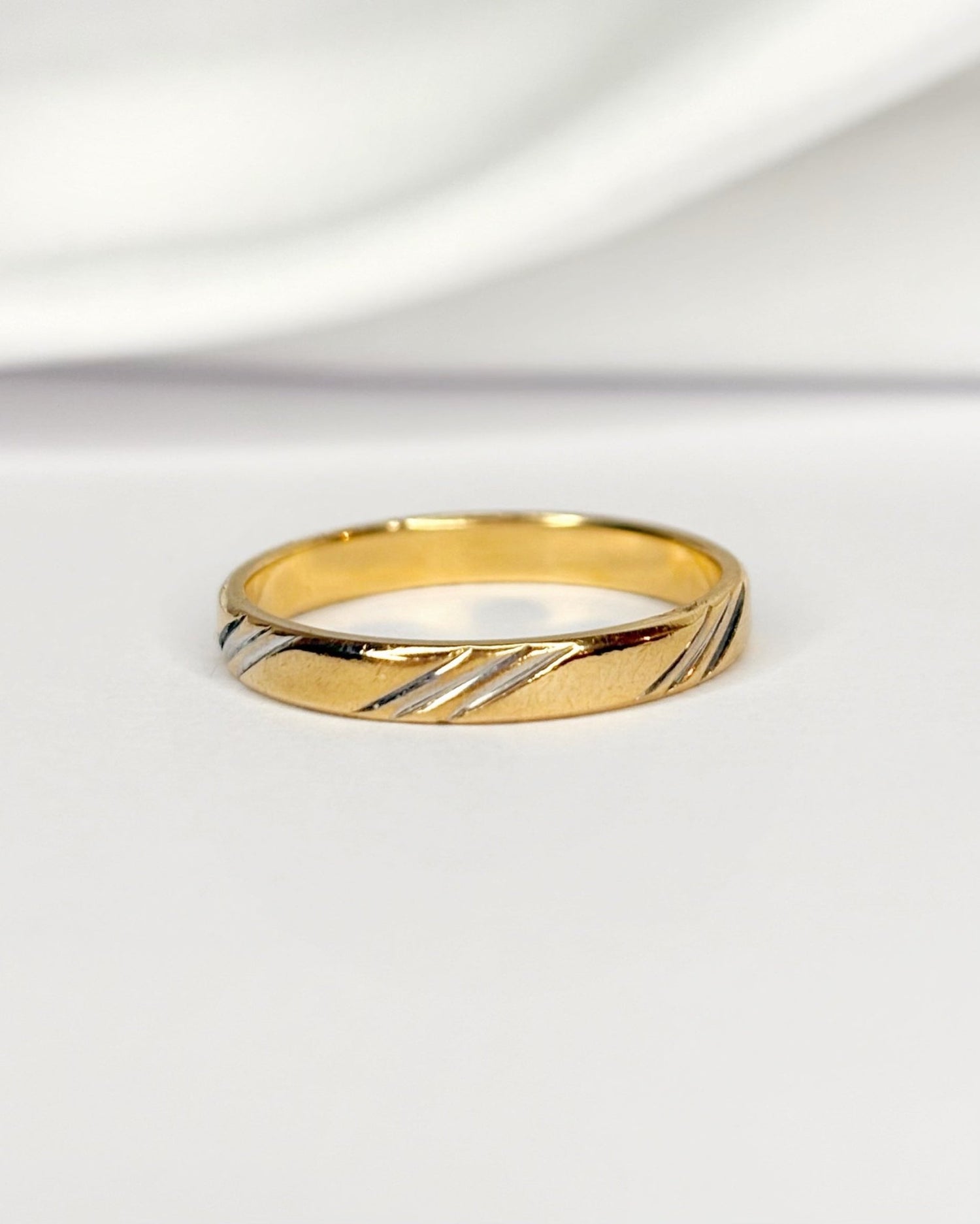 Alliance Or jaune 18 carats 2.66g "Minaé" - Elliade Paris