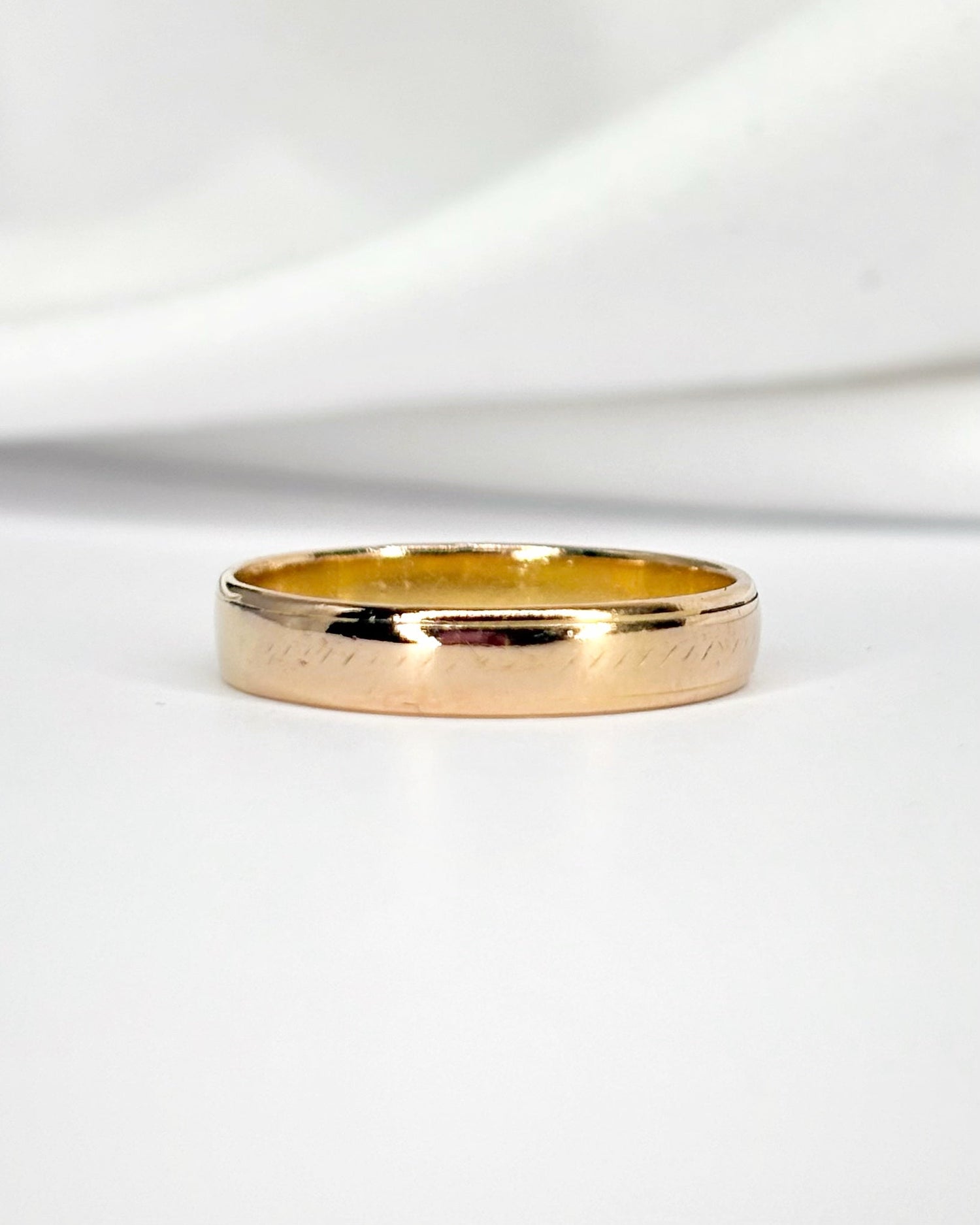 Alliance Or Jaune 18 carats 3.8mm "Lara" - Elliade Paris