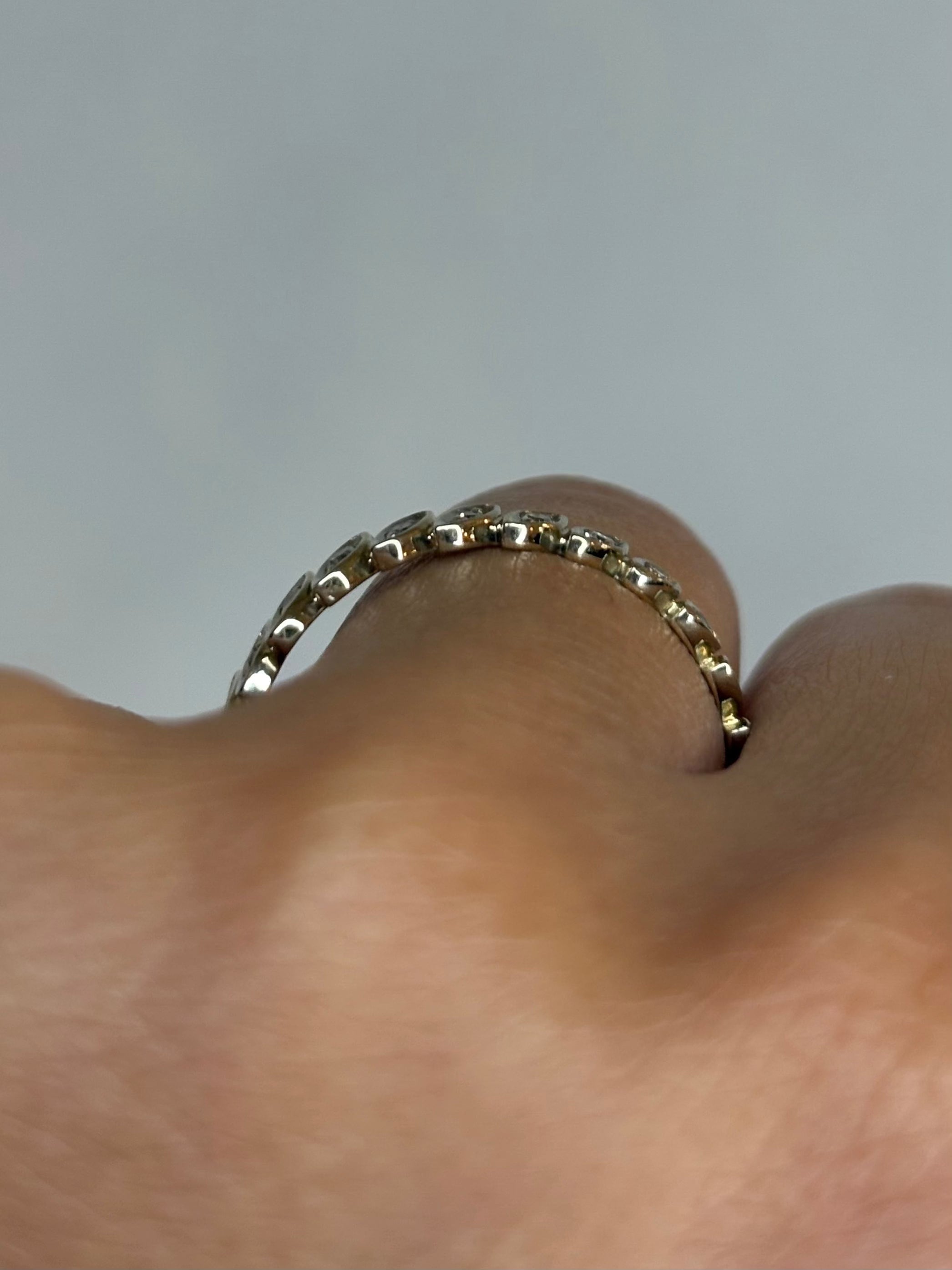 American Alliance 25 Diamonds "Delphine"