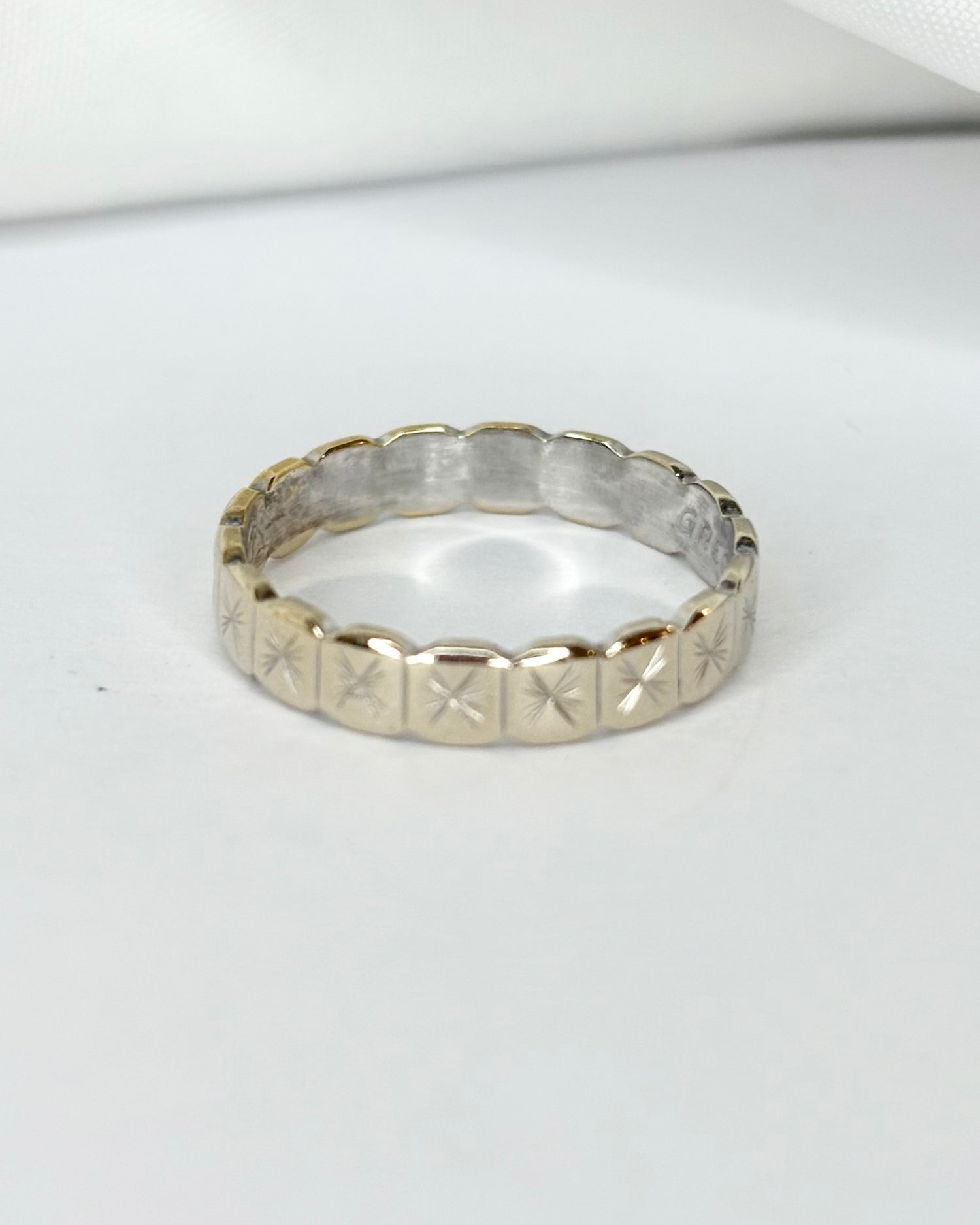 Alliance Or Gris 18 carats &quot;Domitille&quot;