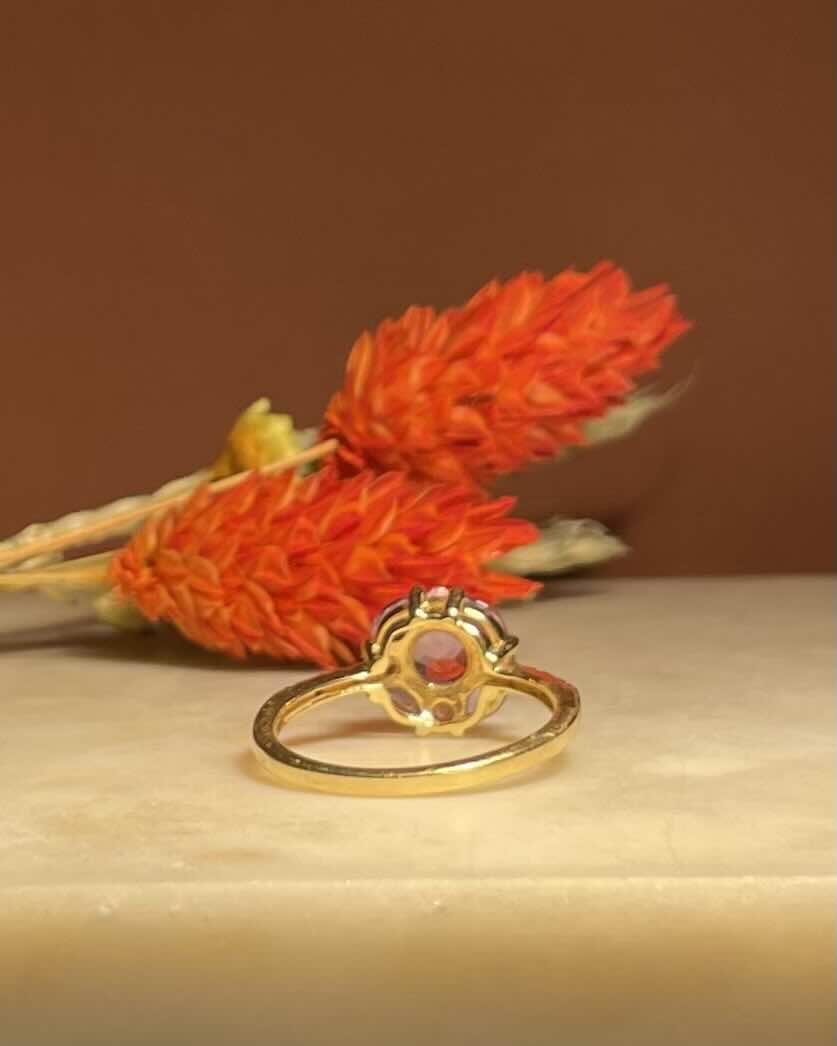 Bague Marguerite Améthystes 0,90 carat &amp; Diamants "Julienne"