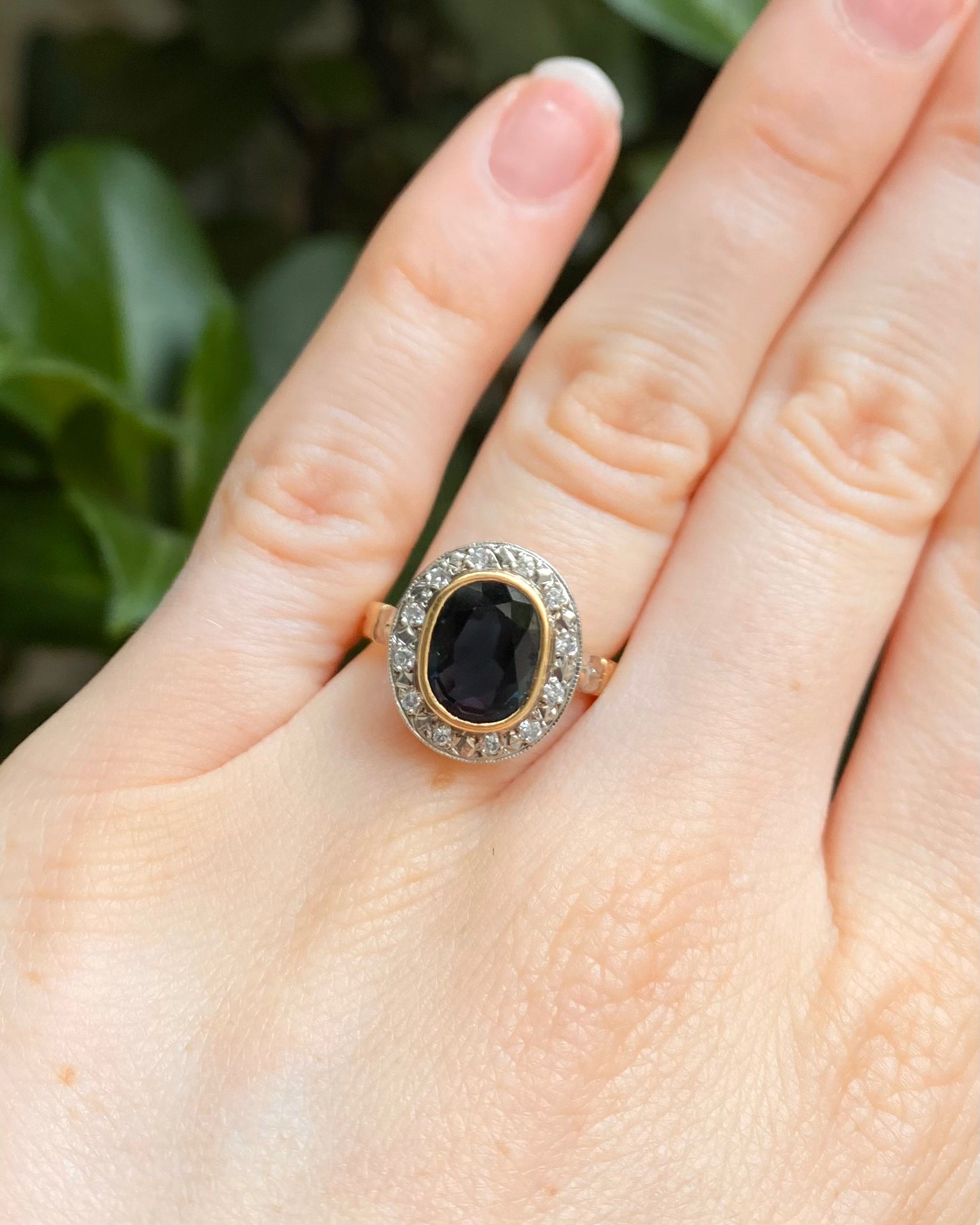 Bague Style Art-déco Saphir 2.30 carats &amp; Diamants "Donatella"