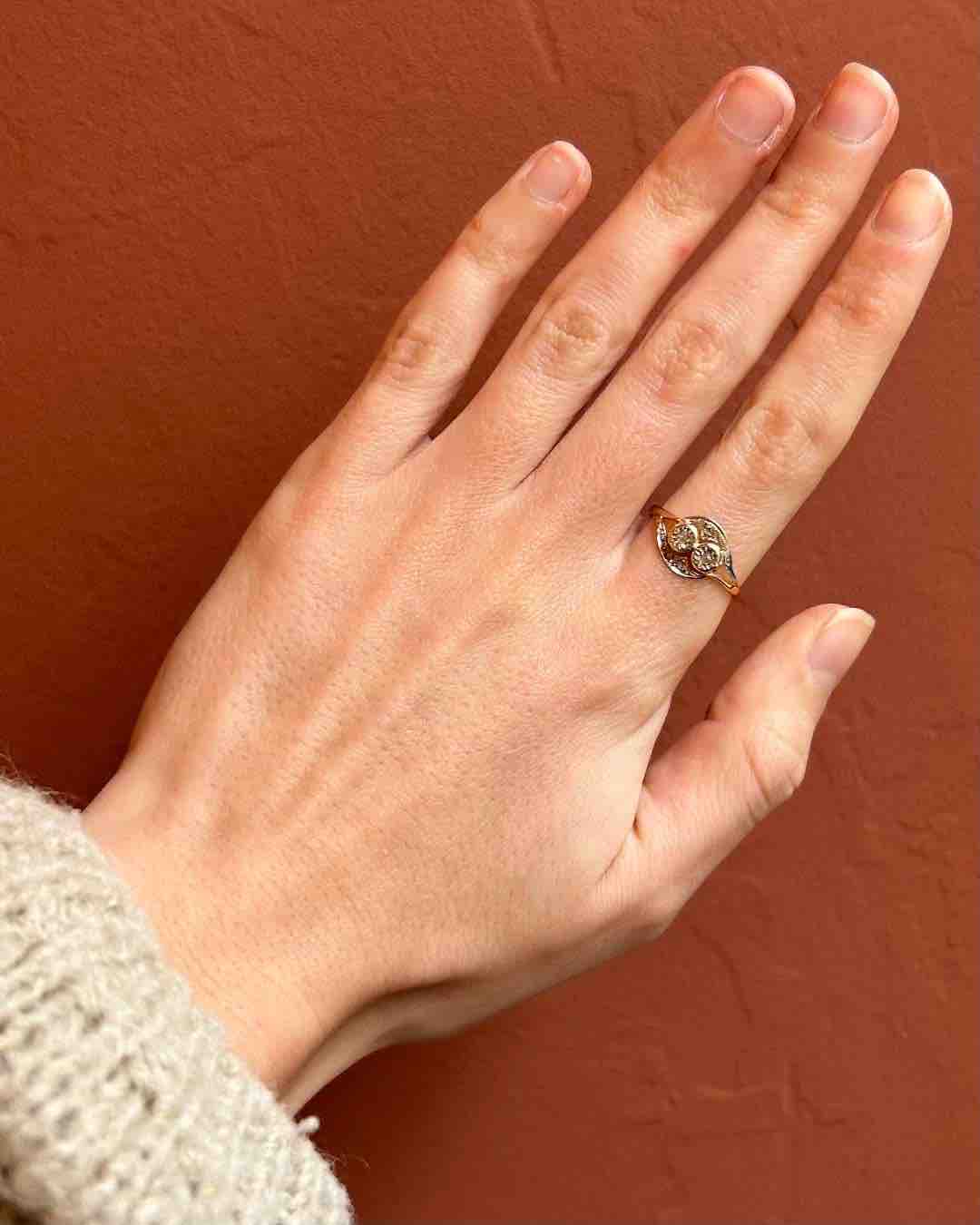 Anillo de tourbillon de diamantes “Audrey”