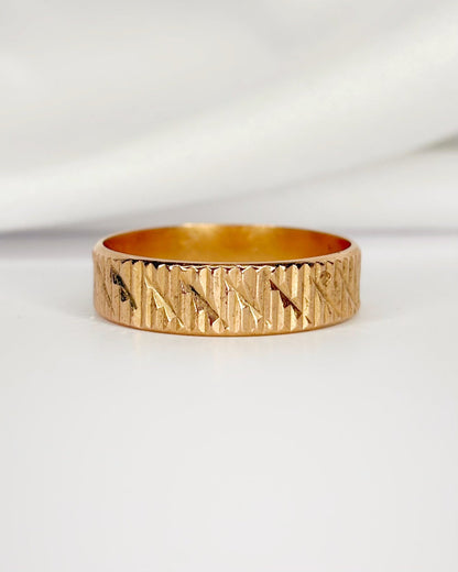 Bague Alliance Jonc Or Jaune 18 carats 5.9 mm "Tia" - Elliade Paris