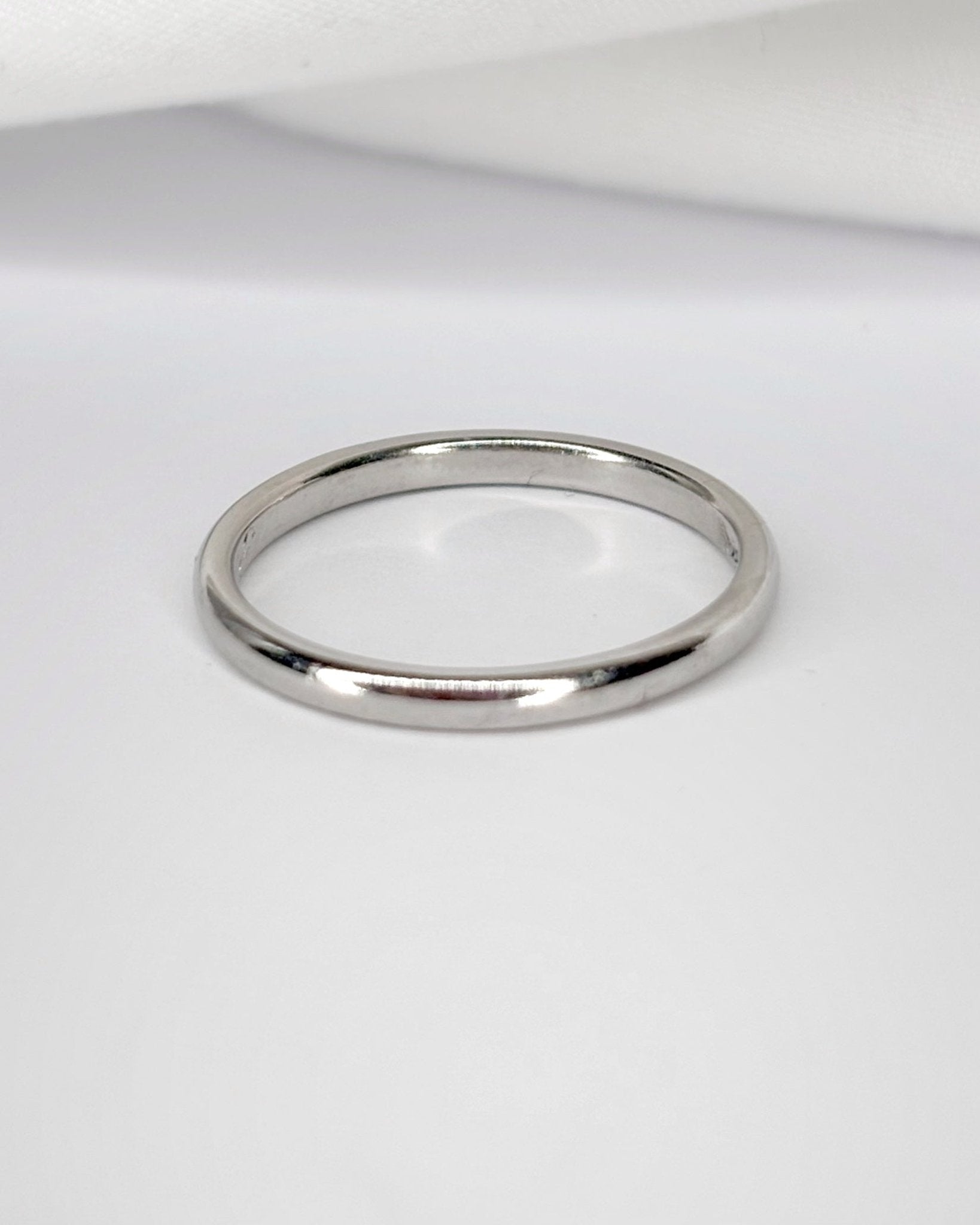 Bague Alliance Or Gris 18 carats 2 mm "Karl" - Elliade Paris