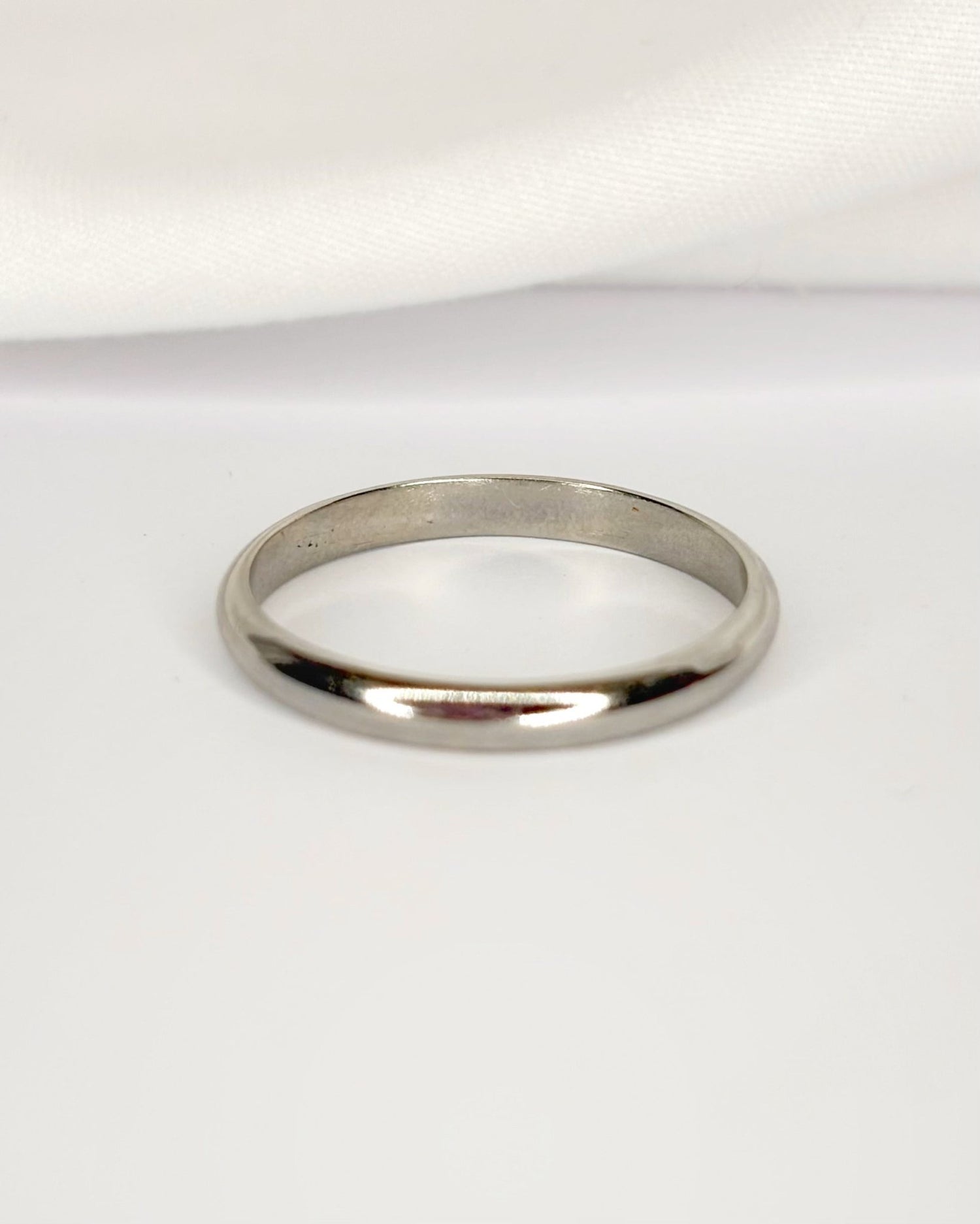 Bague Alliance Or Gris 18 carats 2.5 mm "Solale" - Elliade Paris