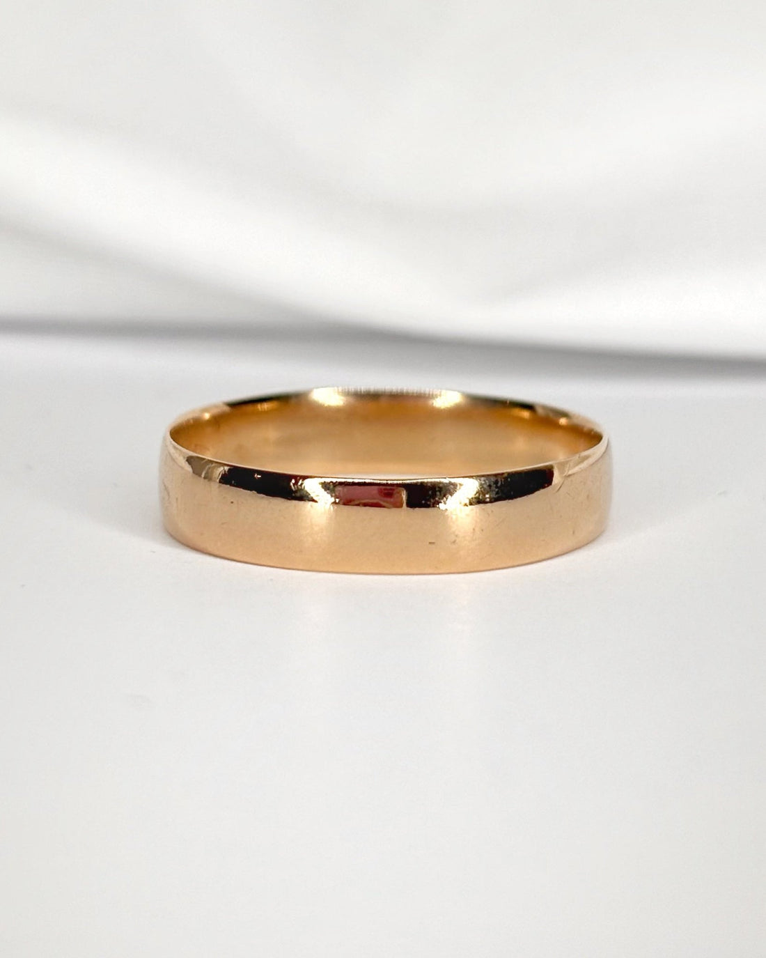 Bague Alliance Or Jaune cuivré 18 carats 4 mm "Lara" - Elliade Paris