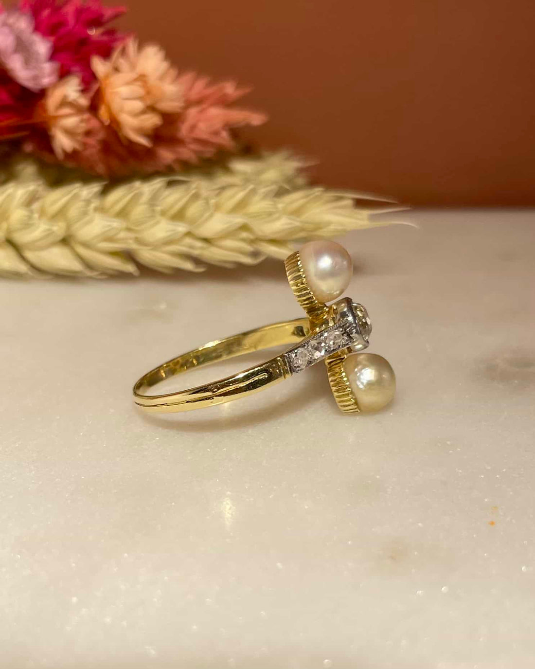 Bague Art-Déco Perles &amp; Diamants 0.53 carat &quot;Calliope&quot;