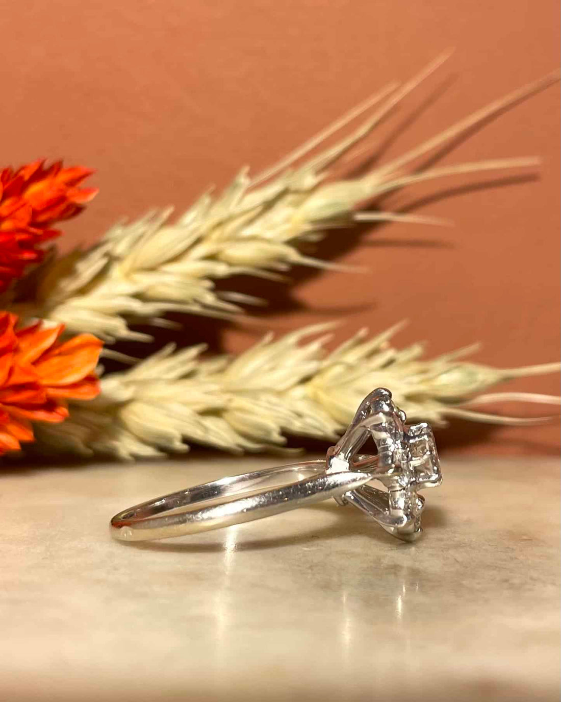Bague Marguerite Vintage Diamants 0.94 carat &quot;Daniella&quot;
