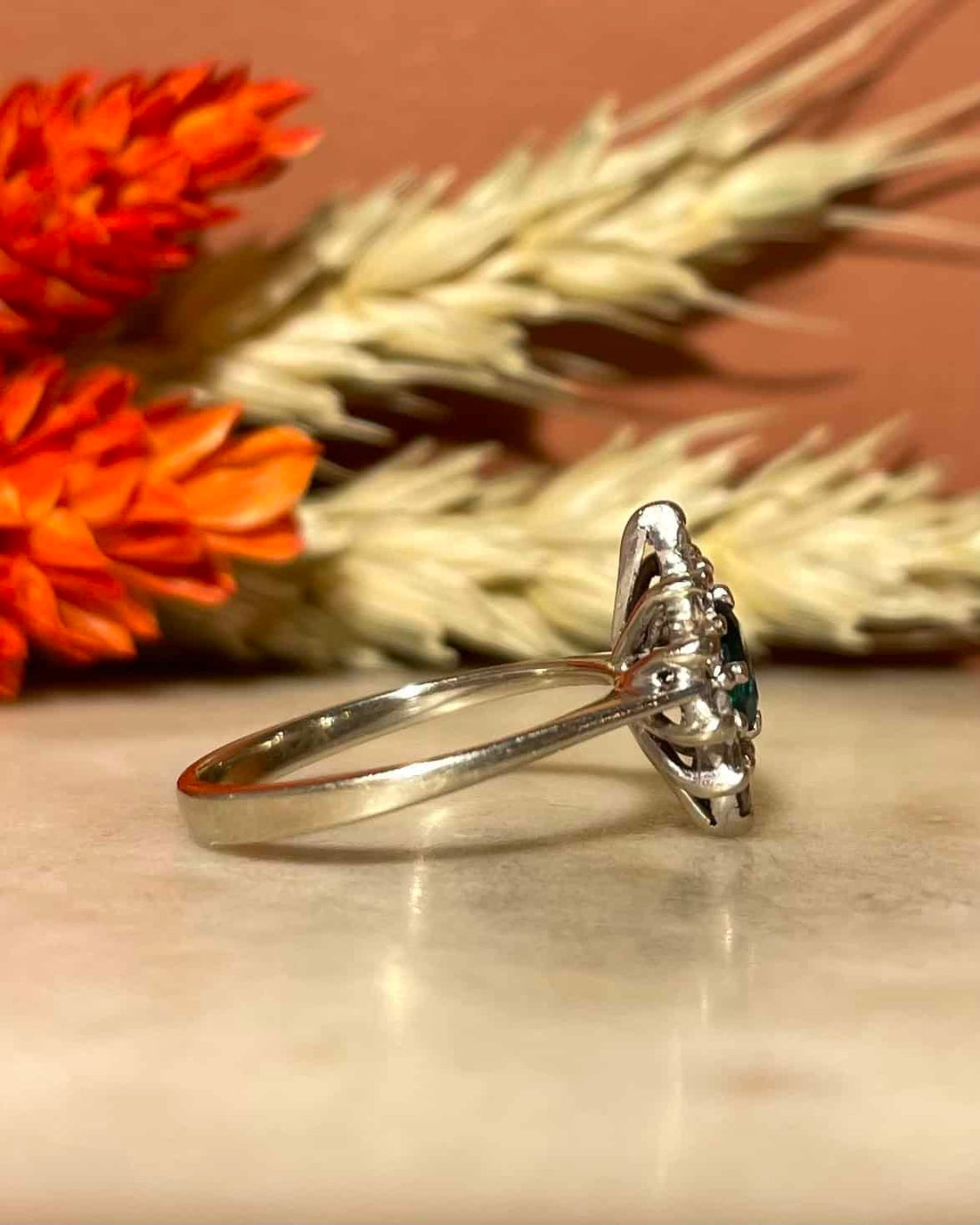 Bague Marguerite Émeraude &amp; 10 Diamants &quot;Josianne&quot;
