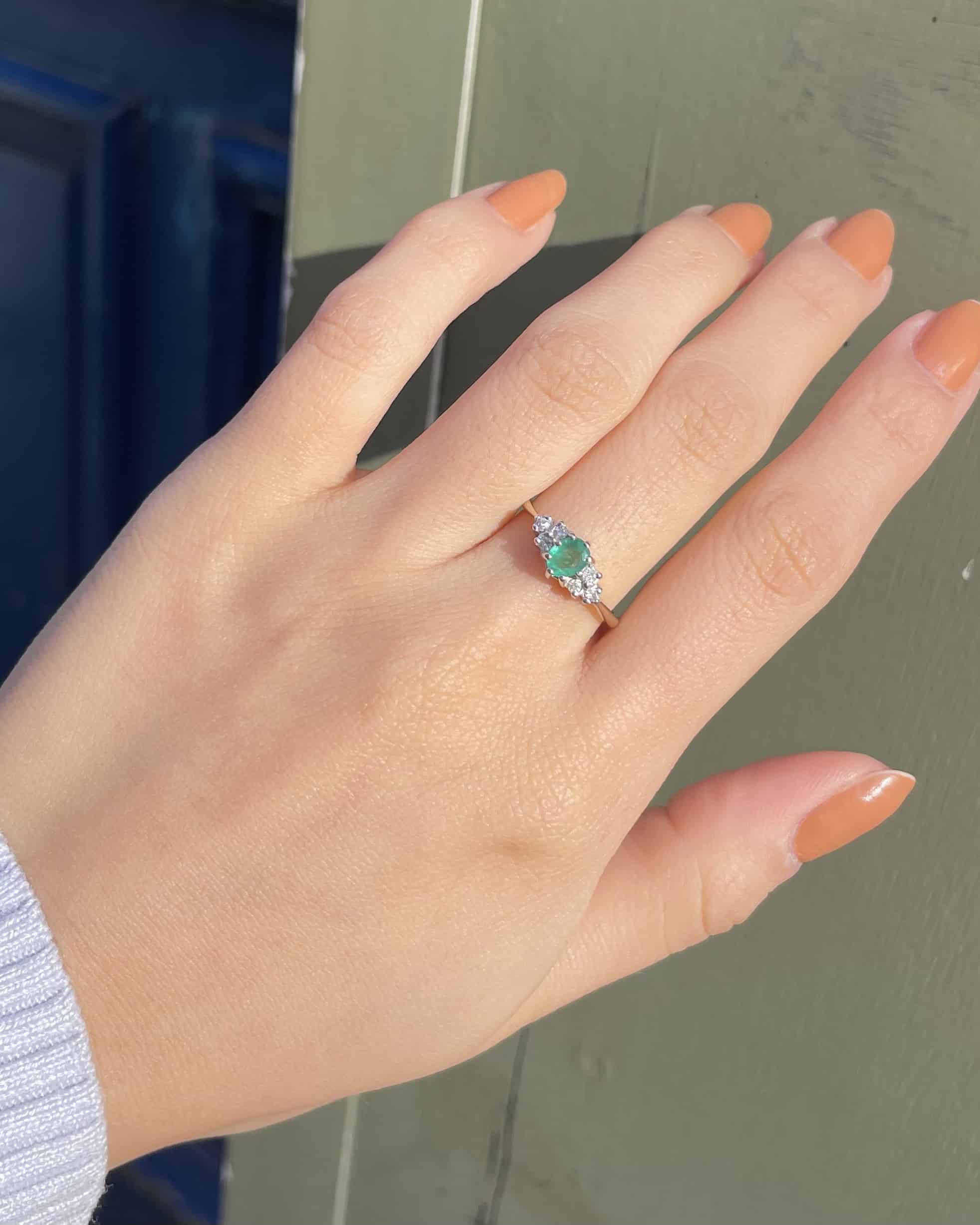 Bague Trilogie Emeraude &amp; Diamants "Raphaëlle"
