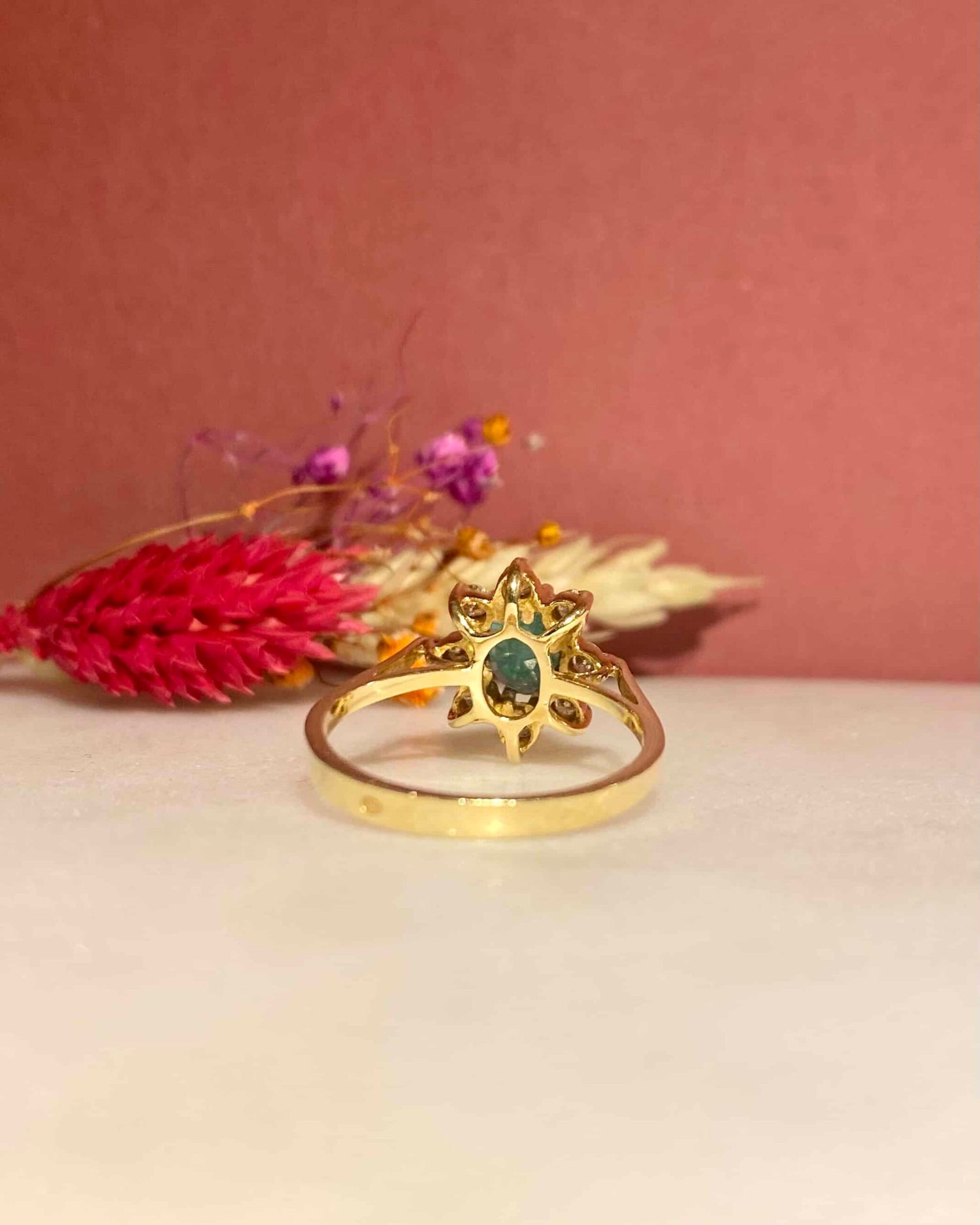 Bague Marguerite Émeraude 0.55 carat &amp; Diamants &quot;Clémentine&quot;