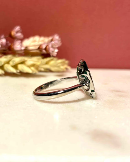 Bague style Art-déco Émeraudes 0.68 carat et Diamants &quot;Adaya&quot;