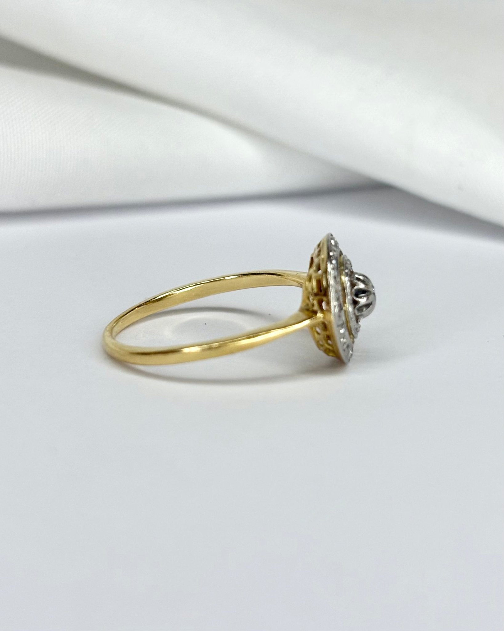 Bague Art Déco 11 Diamants &quot;Adenora&quot; - Elliade Paris