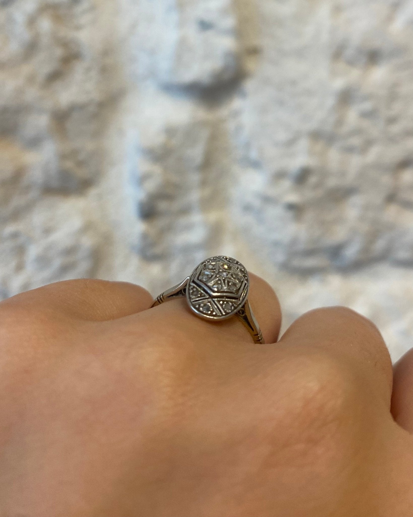 Bague Art Deco 13 Diamants &quot;Yara&quot; - Elliade Paris