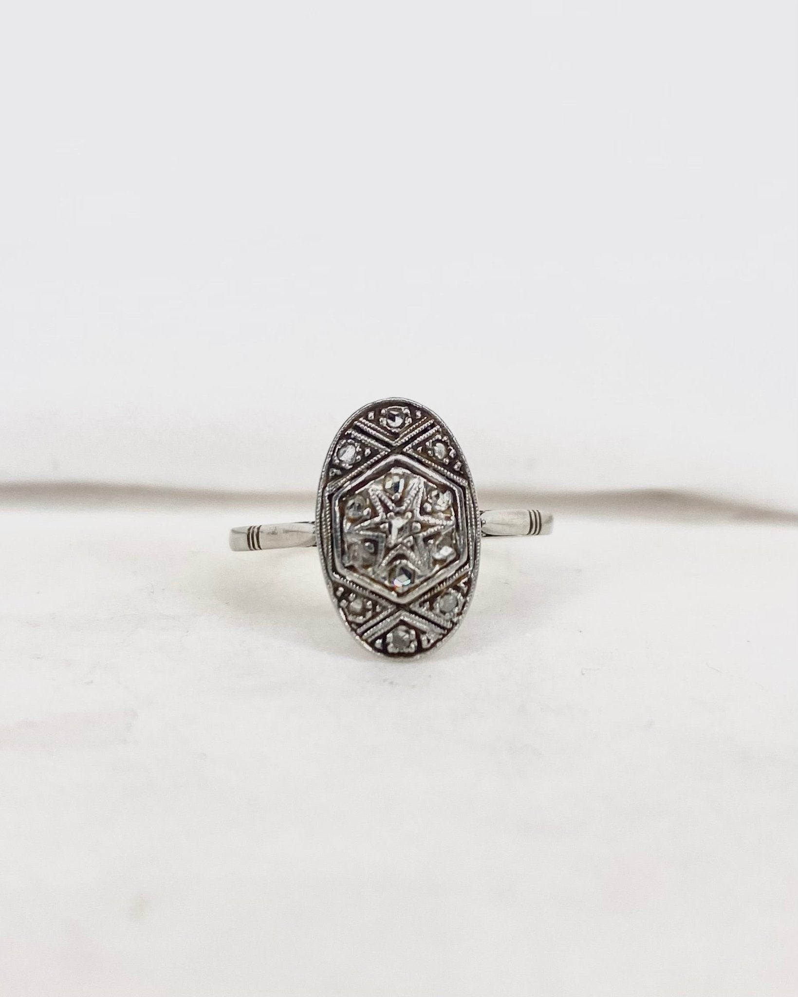 Bague Art Deco 13 Diamants &quot;Yara&quot; - Elliade Paris