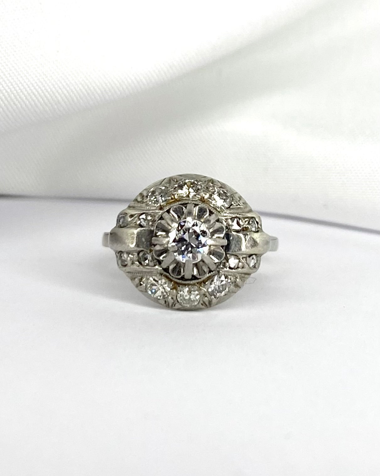 Bague Art - Déco 15 Diamants 0.63 carat &quot;Mandy&quot; - Elliade Paris