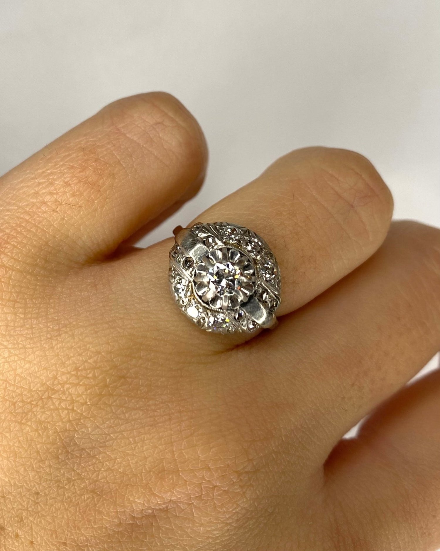 Bague Art - Déco 15 Diamants 0.63 carat &quot;Mandy&quot; - Elliade Paris