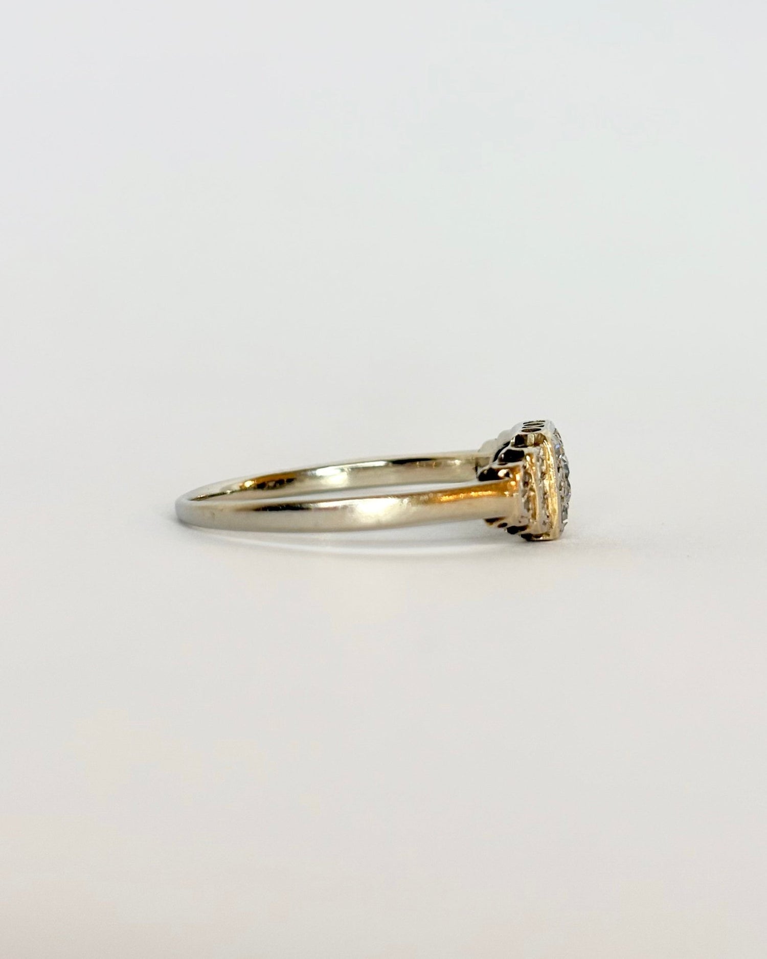 Bague Art Déco 15 Diamants &quot;Camélia&quot; - Elliade Paris