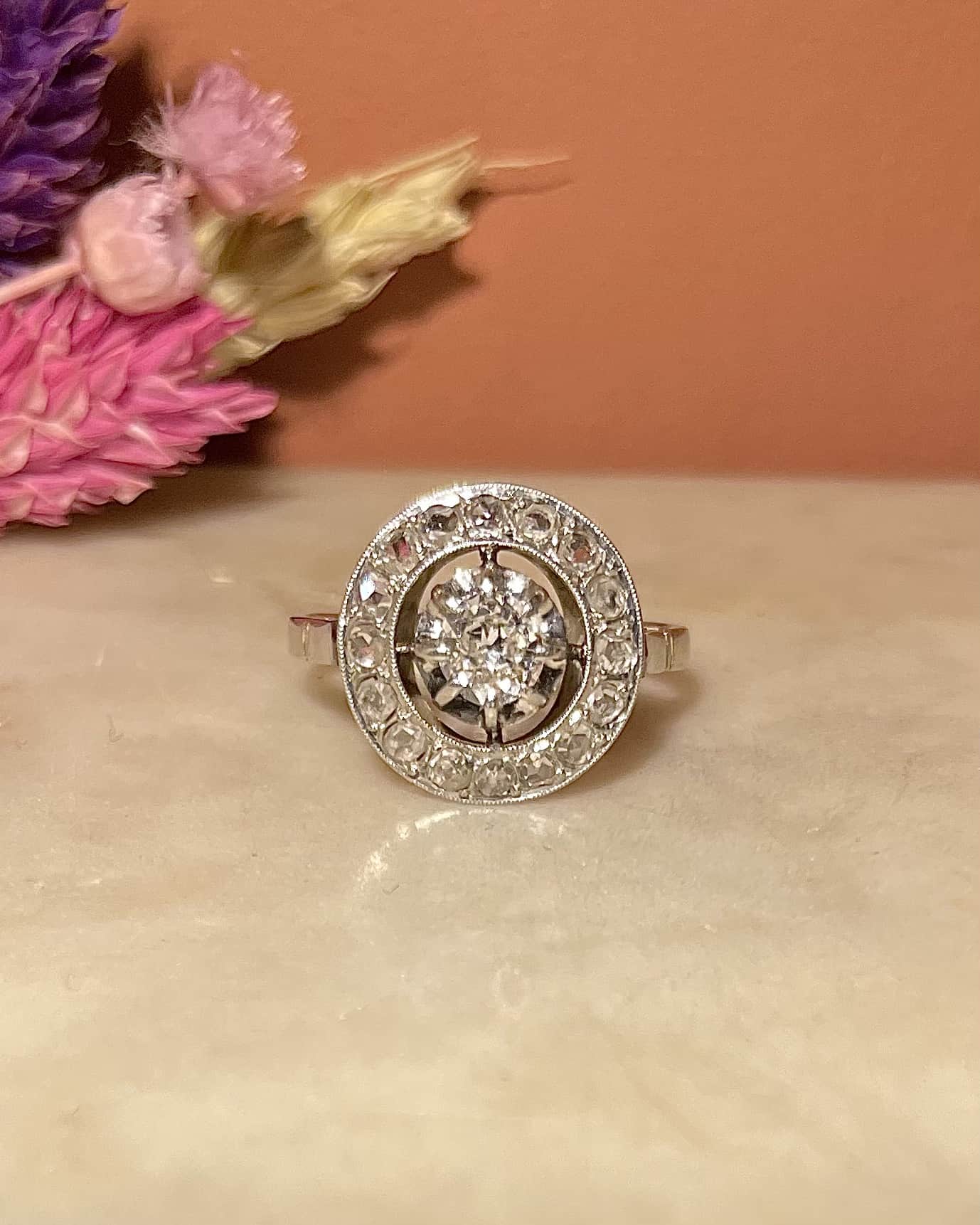 Bague Art - déco 17 Diamants &quot;Athéna&quot; - Elliade Paris