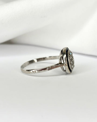 Bague Art Déco 17 Saphirs &amp; 9 Diamants "Jacynthe" - Elliade Paris