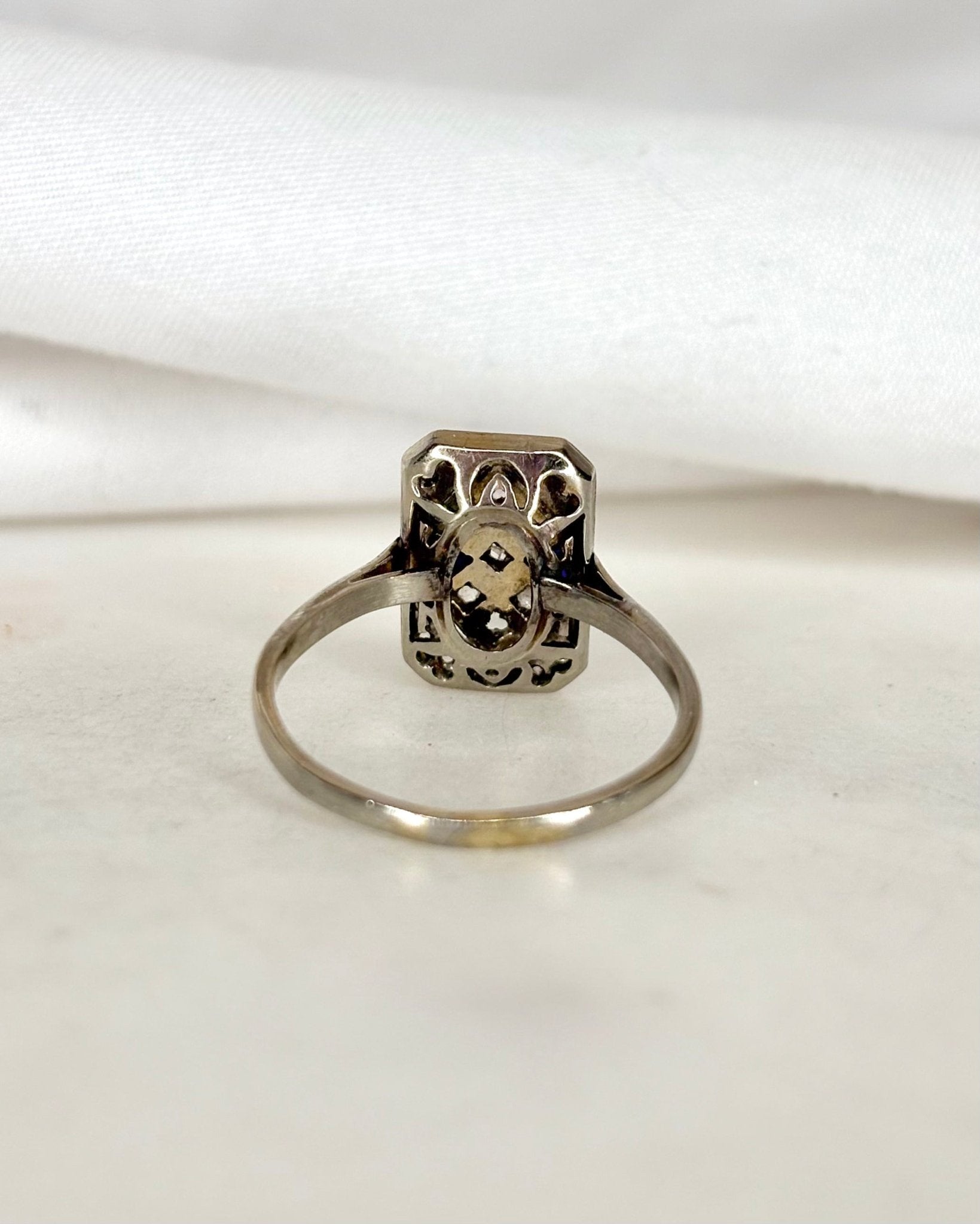 Bague Art Déco 2 Saphirs &amp; 15 Diamants "Zélie" - Elliade Paris