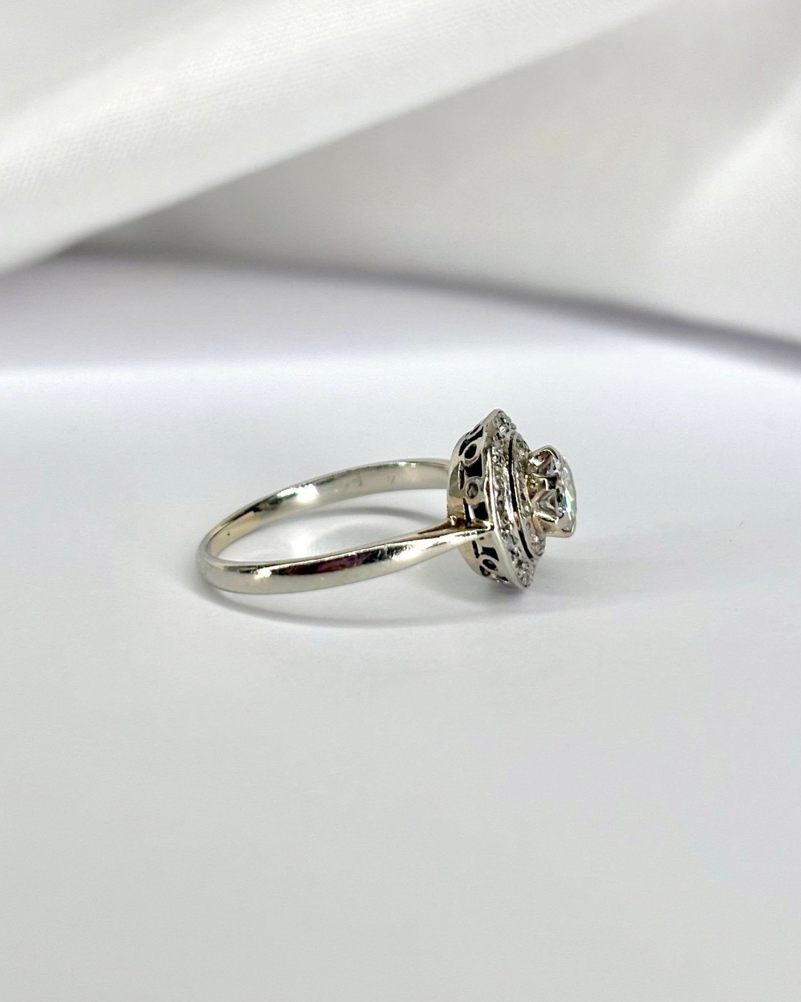 Bague Art - déco 25 Diamants &quot;Léna&quot; - Elliade Paris