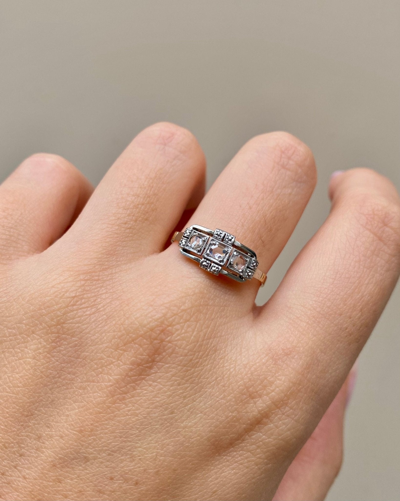 Bague Art Déco 3 Diamants "Clothilde" - Elliade Paris