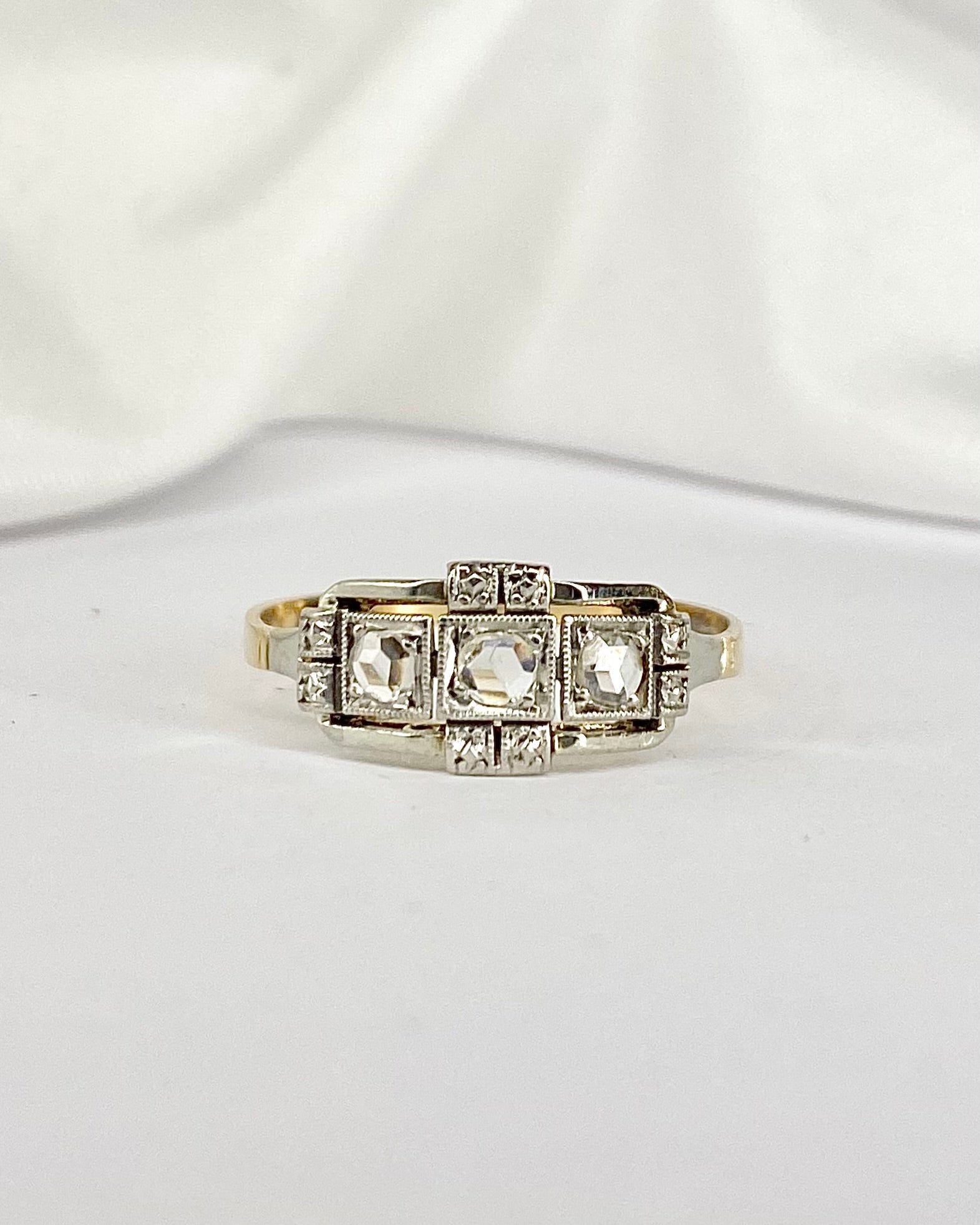 Bague Art Déco 3 Diamants &quot;Clothilde&quot; - Elliade Paris