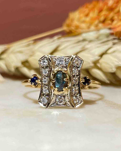 Bague Art Deco 3 Saphirs &amp; 12 Diamants &quot;Mishell&quot; - Elliade Paris