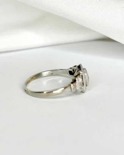 Bague Art Déco 7 Diamants &quot;Alizée&quot; - Elliade Paris