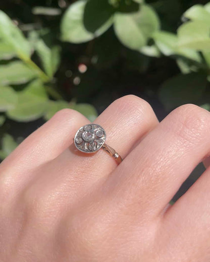 Bague Art Déco 9 Diamants &quot;Rosemarie&quot; - Elliade Paris