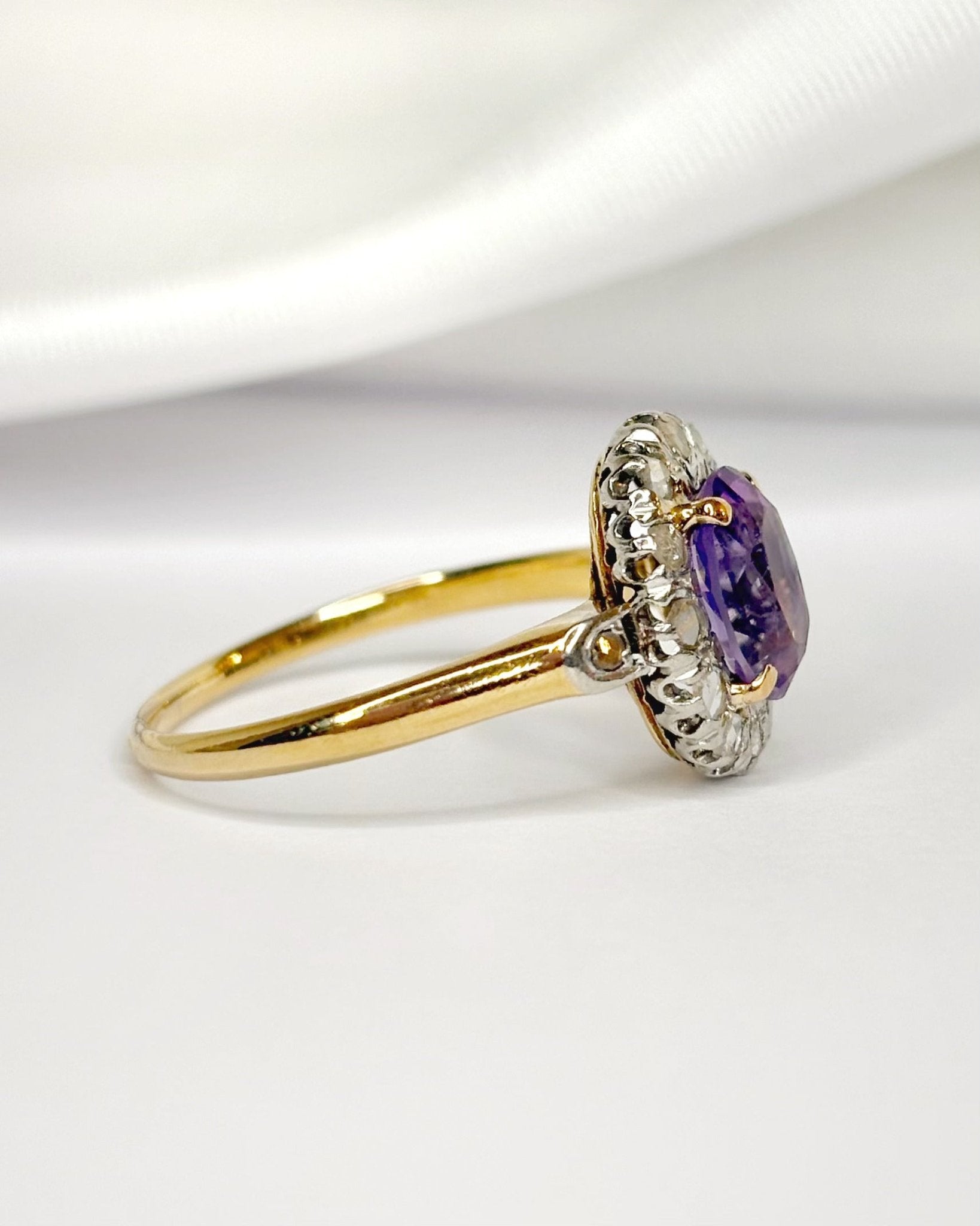 Bague Art-Déco Améthyste 1.10 carat &amp; Diamants "Eglantine" - Elliade Paris