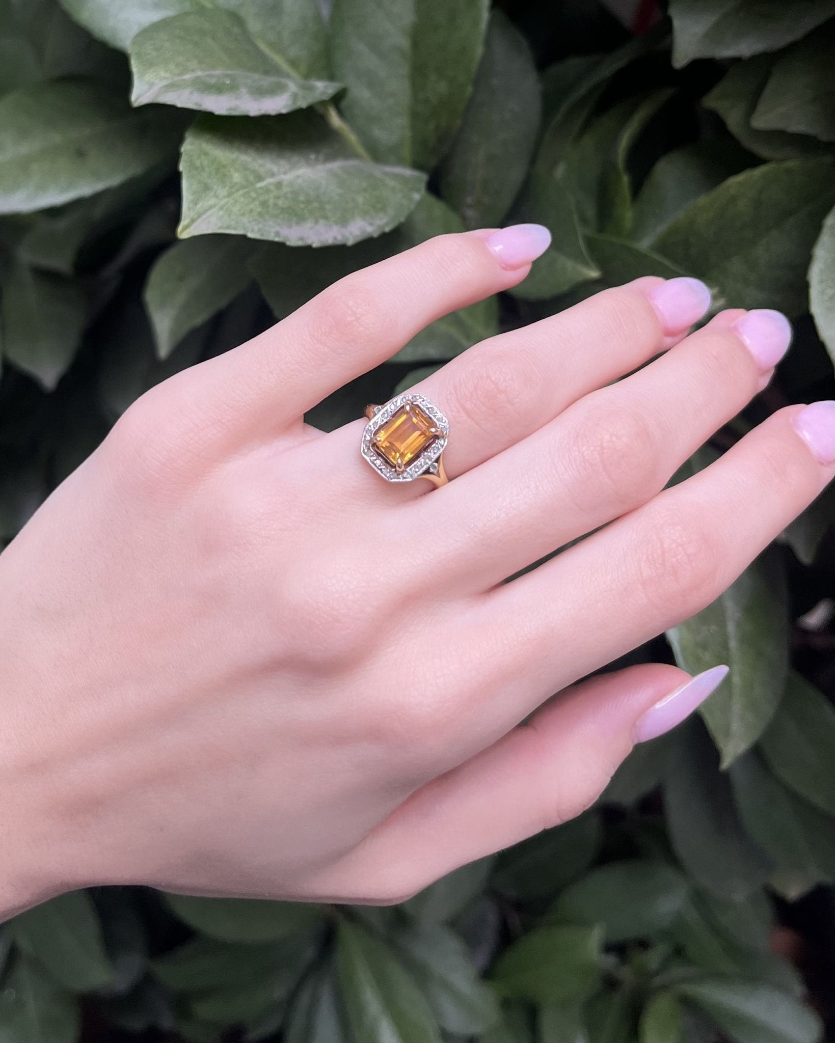 Bague Art - Déco Citrine 1.90 Carat &amp; 22 Diamants "Johanne" - Elliade Paris