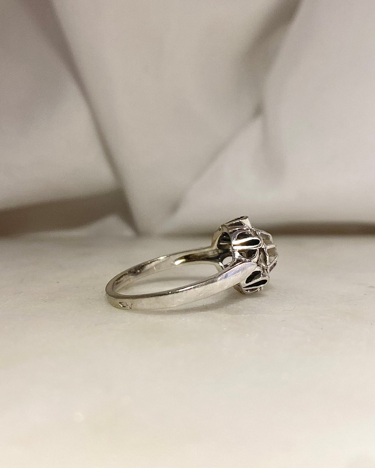 Bague Art - Déco Diamant 0.15 carat &quot;Celinie&quot; - Elliade Paris