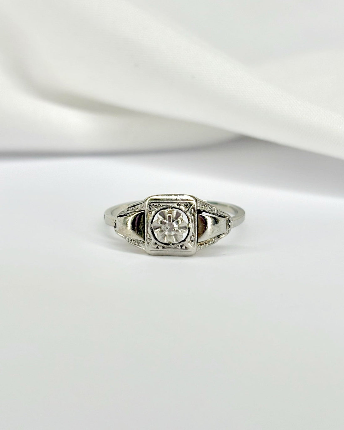 Bague Art Déco Diamant &quot;Georgette&quot; - Elliade Paris