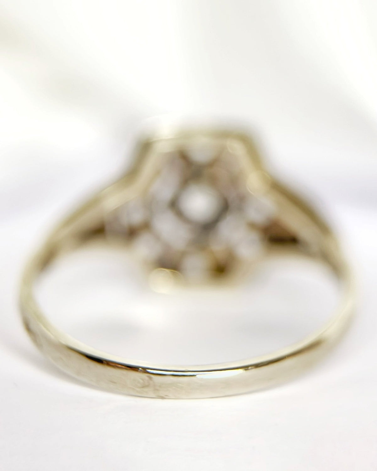 Bague Art-Déco Diamant &amp; Topazes blanches "Karine" - Elliade Paris