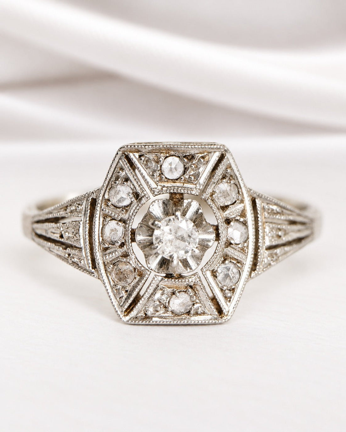 Bague Art-Déco Diamant &amp; Topazes blanches "Karine" - Elliade Paris